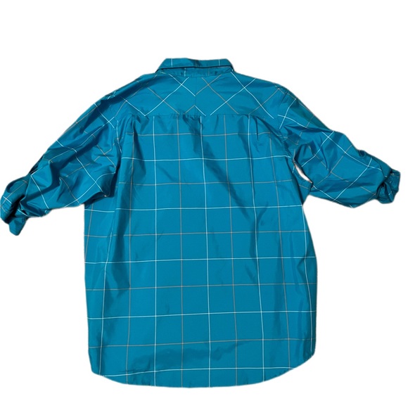 Under Armor long sleeve - Picture 3 of 5